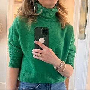 Never A Wallflower Cashmere Cropped Boxy Turtleneck Sweater, Size XS